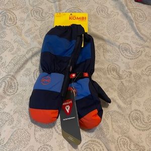 Kombi Children new with tags made in Canada size large mitts